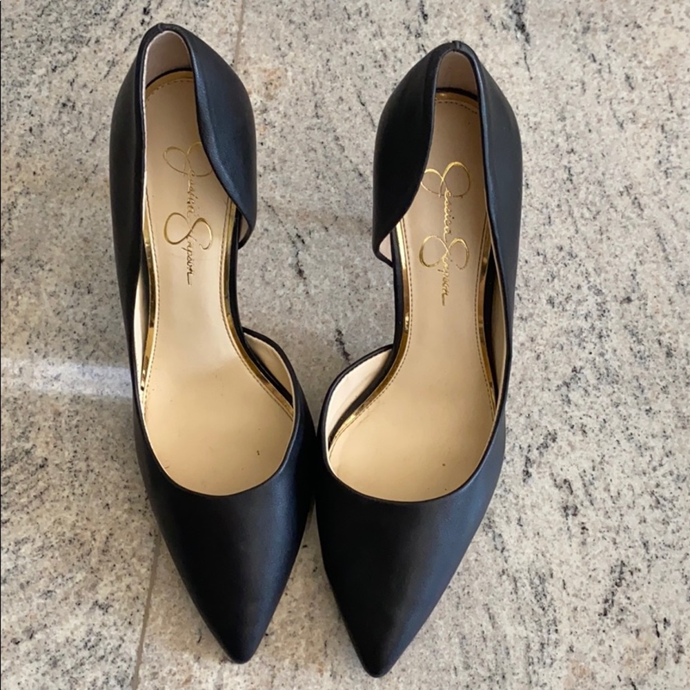 Jessica Simpson Black Pumps